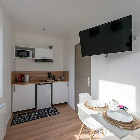 Malaka Home Anzin Exterior photo