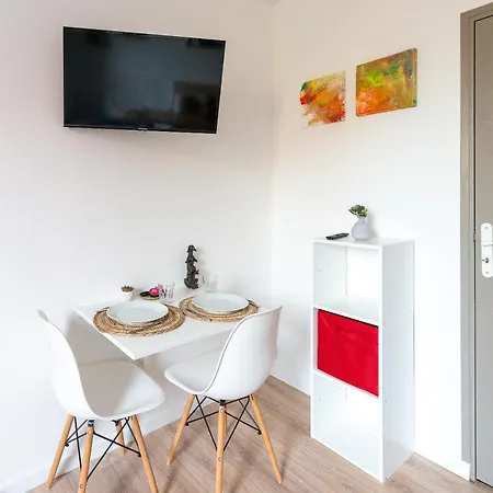 Malaka Home Anzin Exterior photo